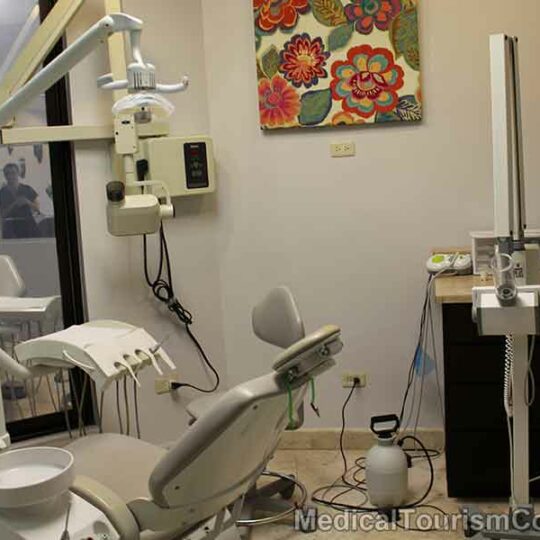 Nuevo-Laredo-Clinic-Waiting-Area