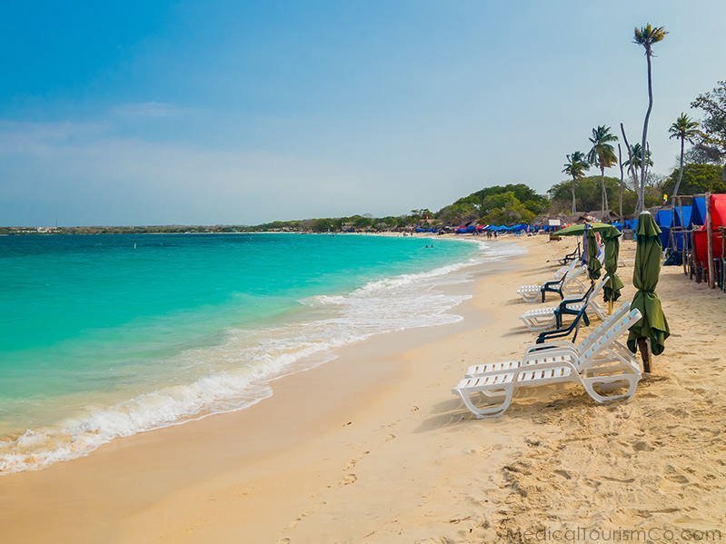 tourist place-Playa Blanca cartagena